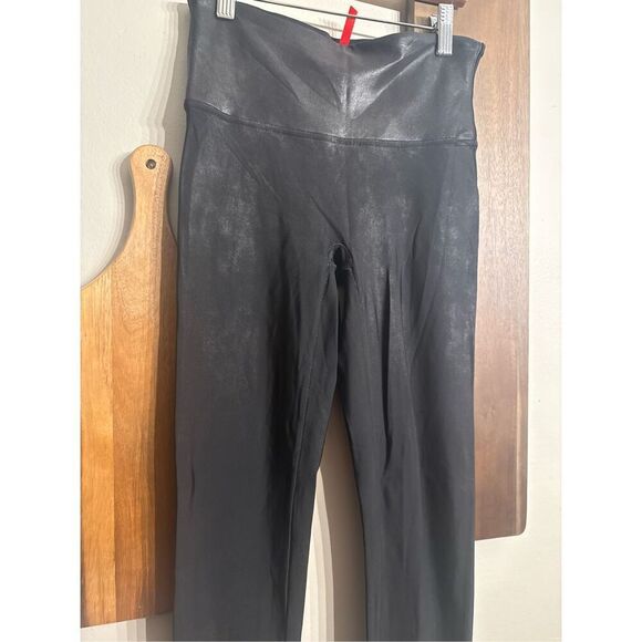 Spanx faux leather leggings black size M - Picture 2 of 5